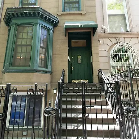 Manhattan Brownstone Hotel